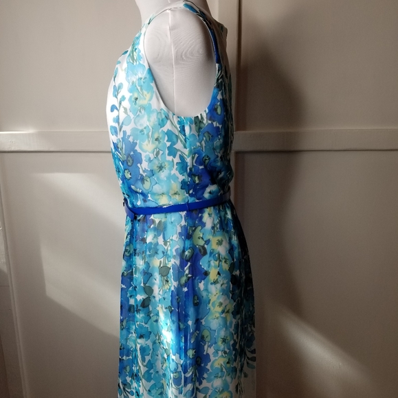 Connected Apparel Blue Blomming Dress